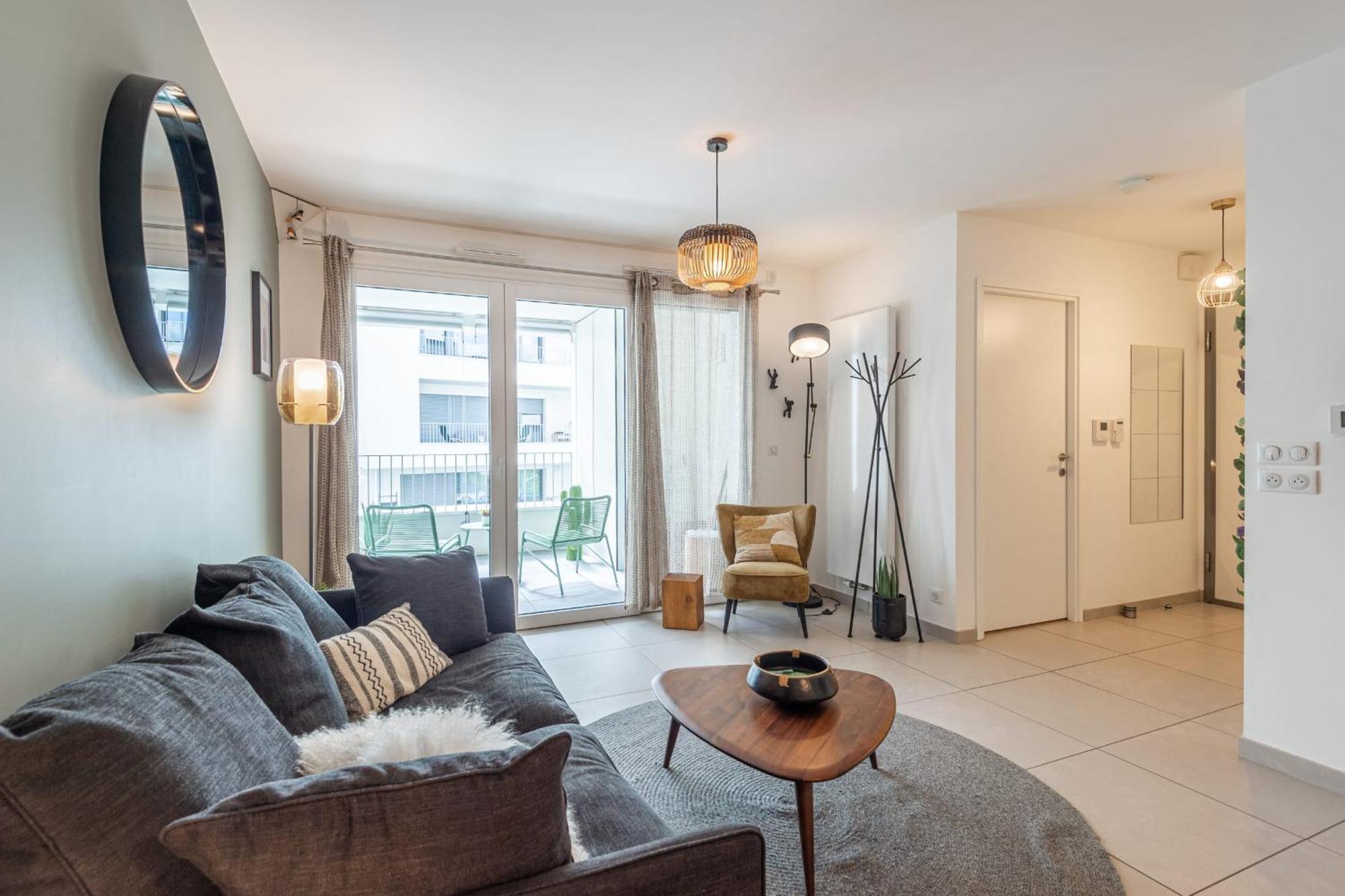 L'Interprete 405 4 - Apartment With Terrace อานซี ภายนอก รูปภาพ