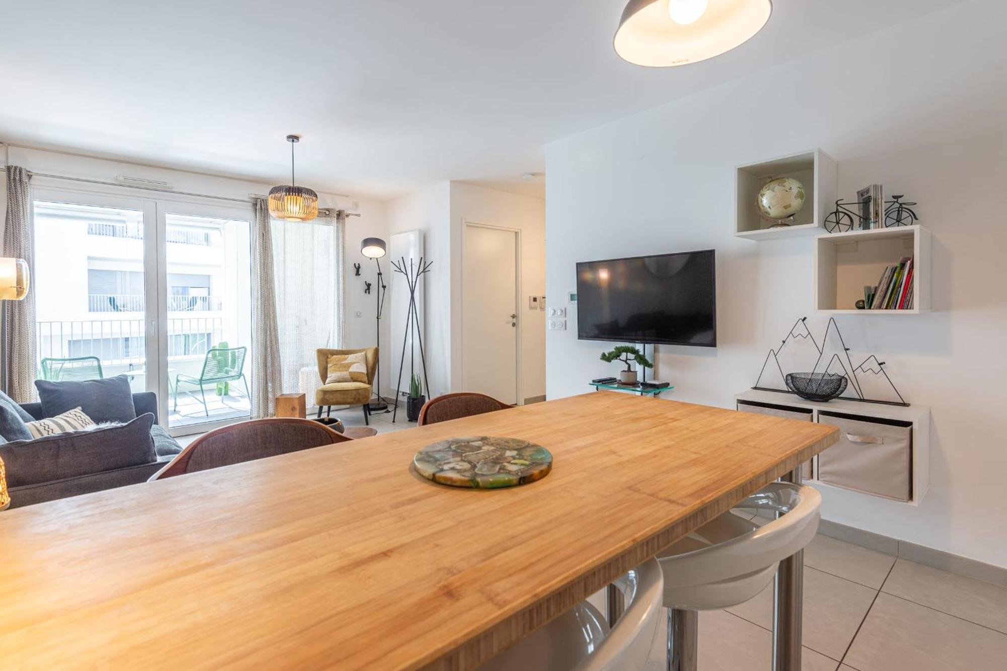 L'Interprete 405 4 - Apartment With Terrace อานซี ภายนอก รูปภาพ