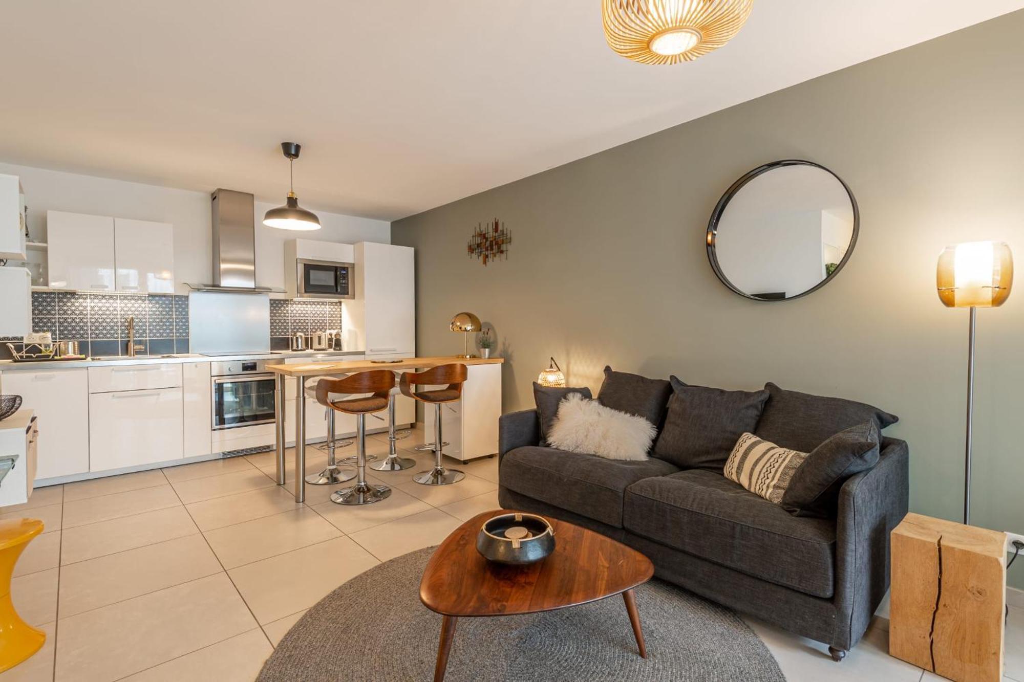 L'Interprete 405 4 - Apartment With Terrace อานซี ภายนอก รูปภาพ